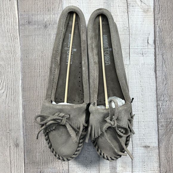 Minnetonka Women's Kilty Hardsole Suede Moccasin Loafer Slip On Gray Size 6.5 - Picture 5 of 12